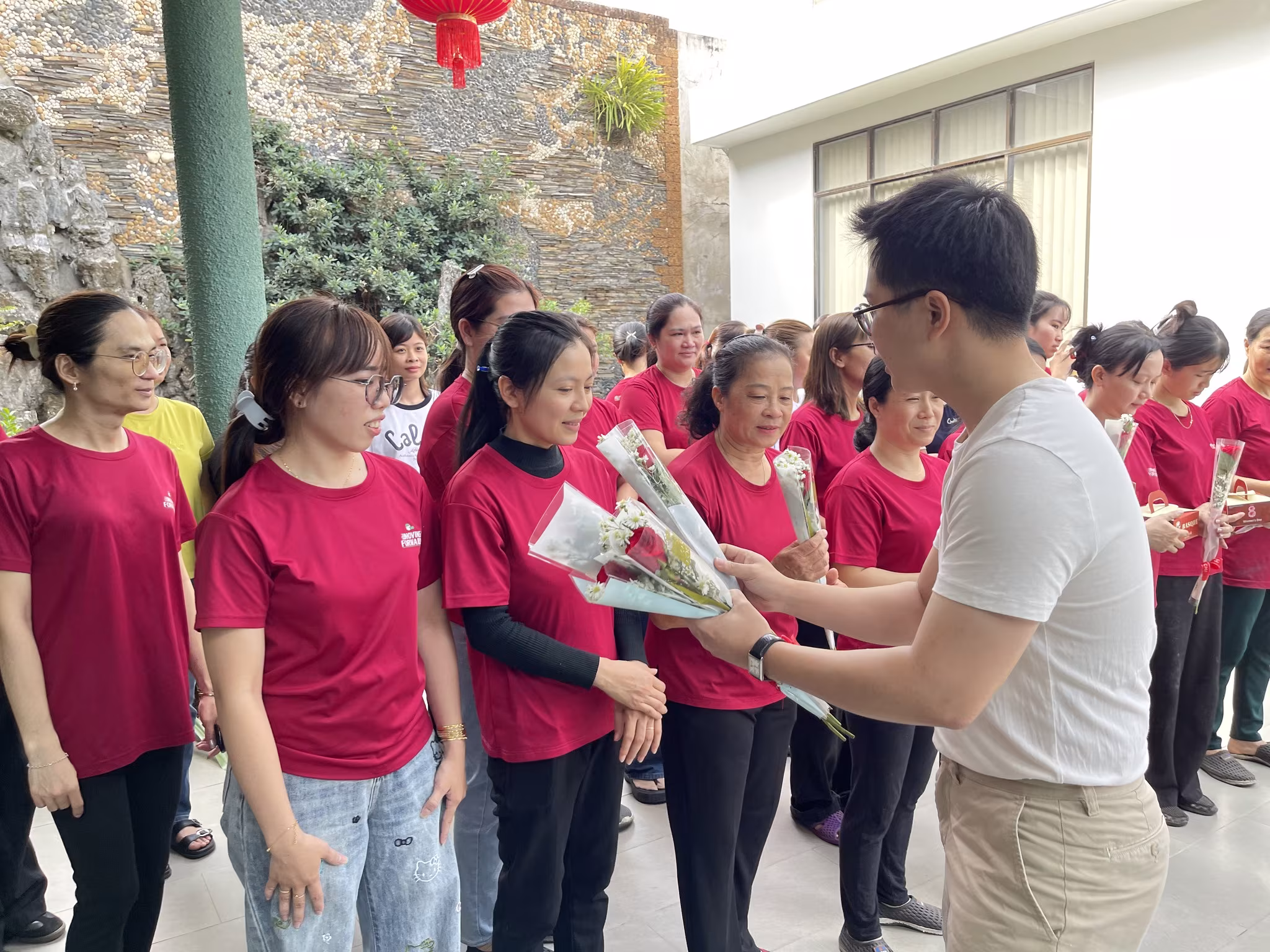 647539049 122229344732045704 6881982173659619715 n Chúc mừng Ngày Quốc tế Phụ nữ 8/3